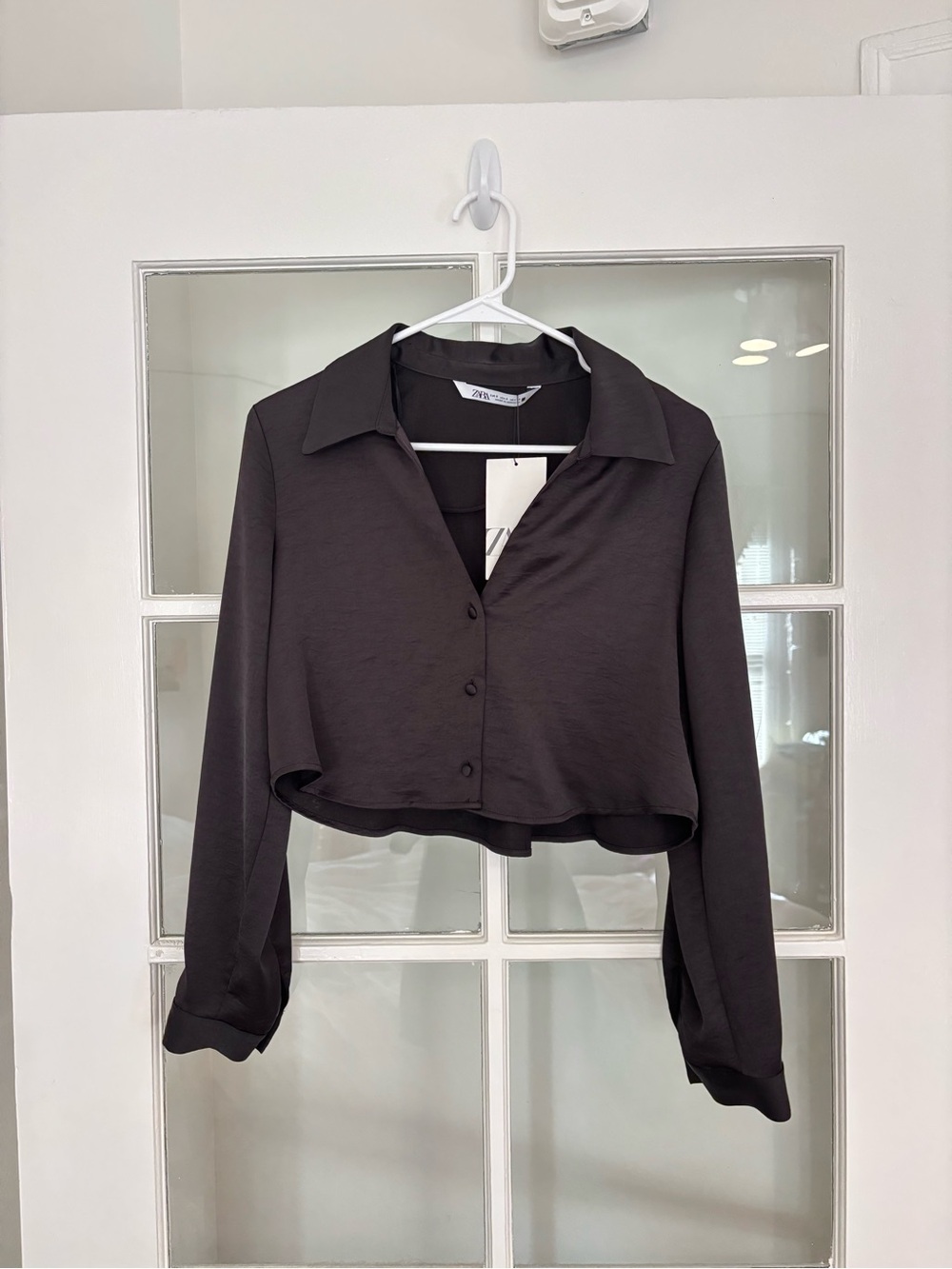 Zara Black Cropped Button-Front Shirt Size Small